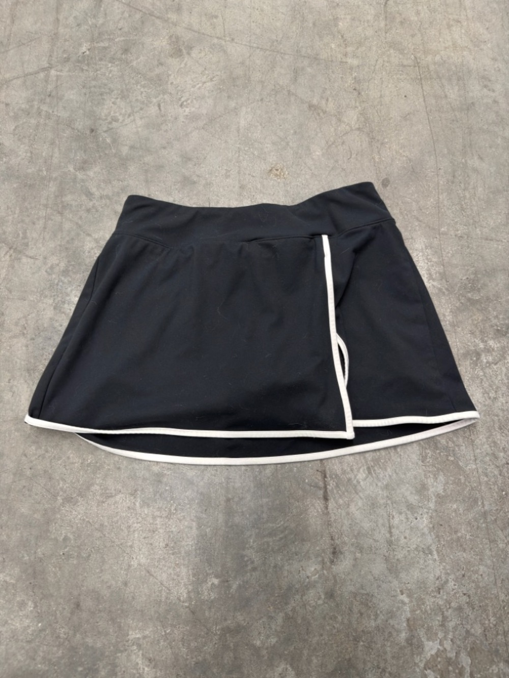 wild fable Black Skort with White Piping